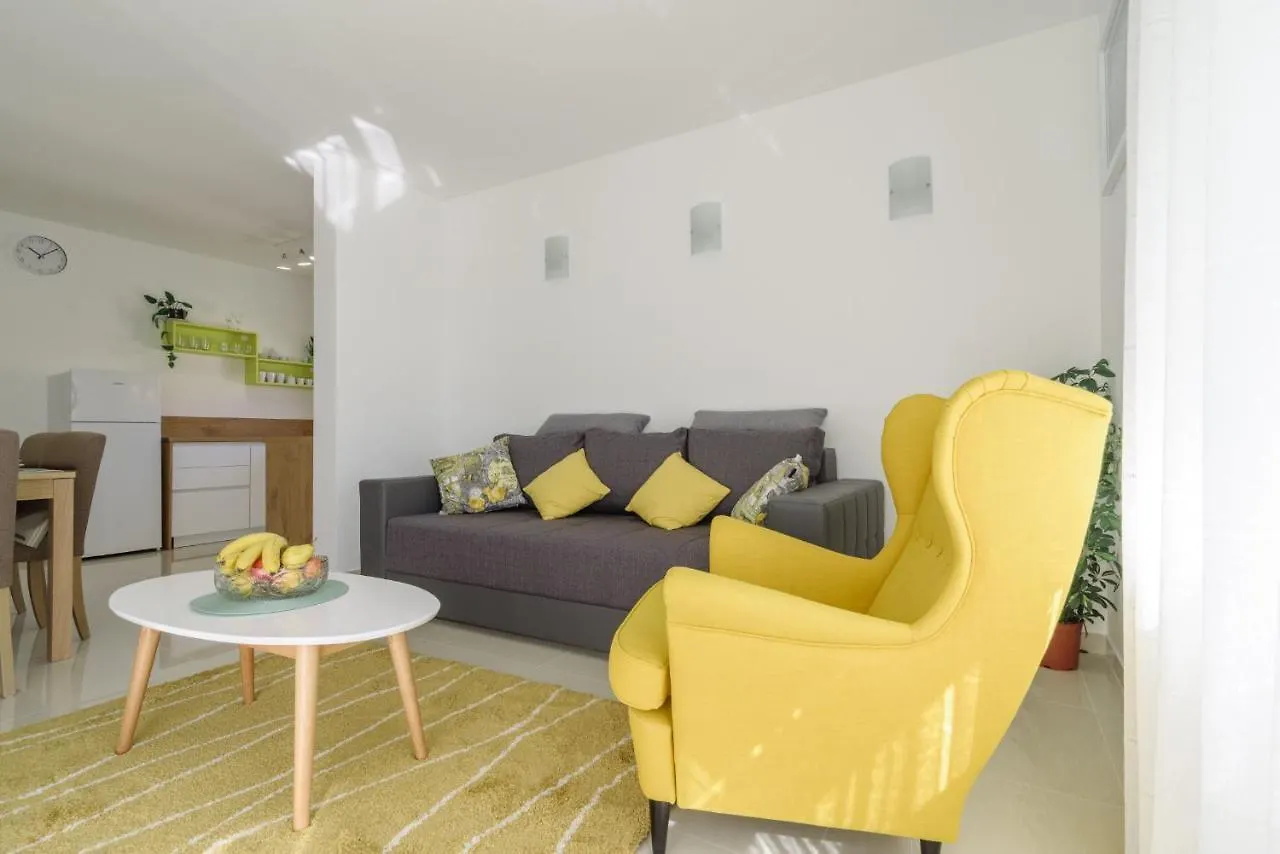 Apartment S-7 Trogir Croatia